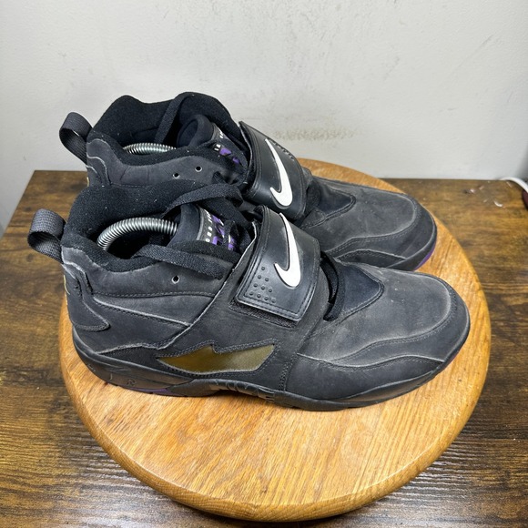 Nike Air Diamond Turf 2 Black Purple Gold Shoes Mens Size 10.5 309434-002 - Picture 1 of 8
